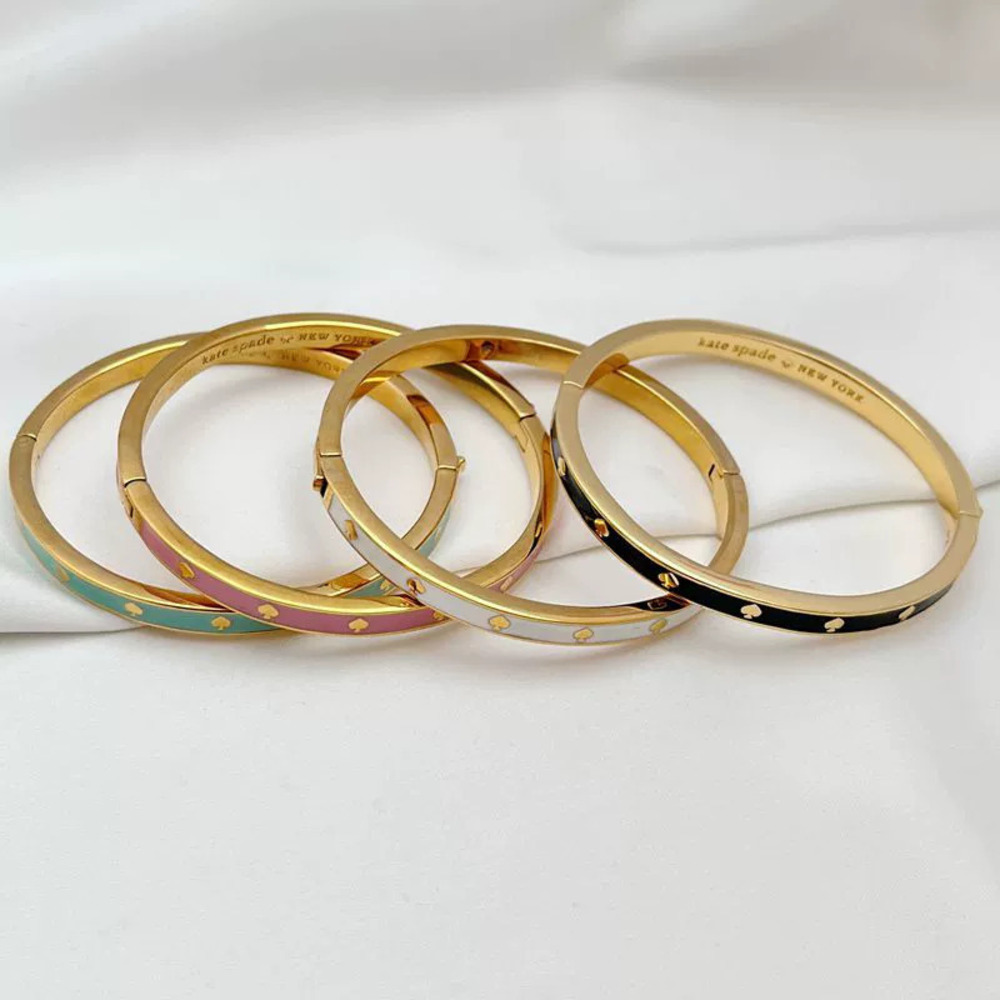 Kendra Scott Enamel Gold Heart Hidden Clasp Open Bracelet